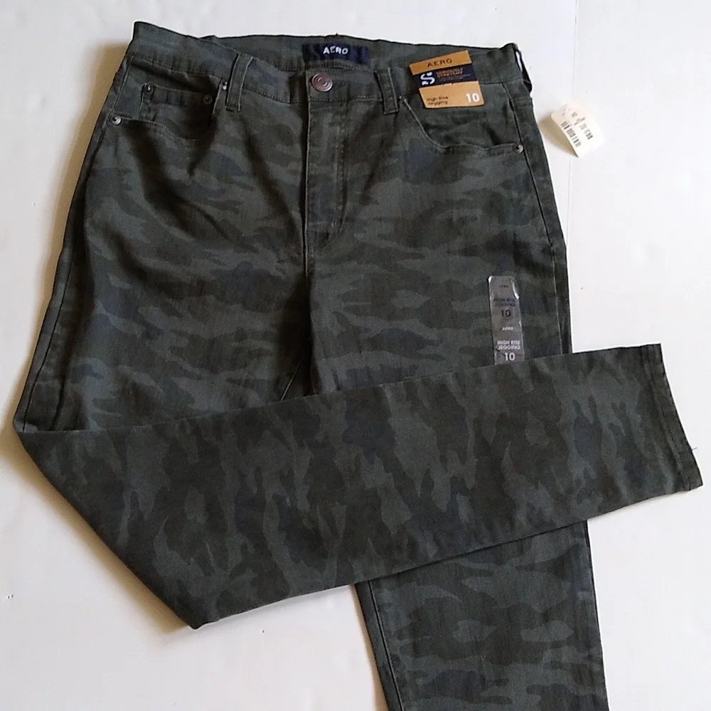 NWT Aero high rise jegging stretchy‎ camo skinny jeans 10